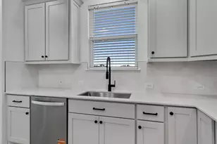 310 Livewater Ln, Georgetown, TX 78633 - Photo 15