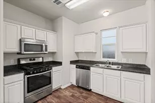 142 Preston Trail, San Marcos, TX 78666 - Photo 7