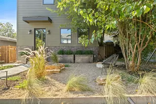 2305 E 21st St, Austin, TX 78722 - Photo 1