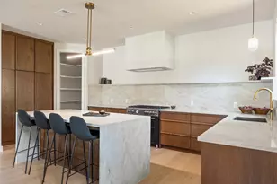 2305 E 21st St, Austin, TX 78722 - Photo 3