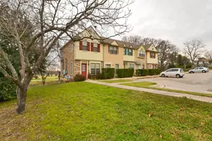 202 S College St, Georgetown, TX 78626 - Photo 3