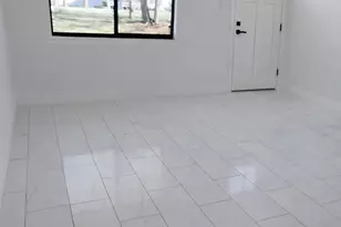 2014 Pecan St, Bastrop, TX 78602 - Photo 9