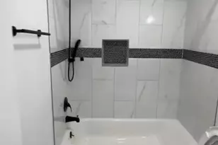 2014 Pecan St, Bastrop, TX 78602 - Photo 11