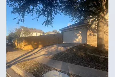 15137 Sarah's Creek Drive, Pflugerville, TX 78660 - Photo 3