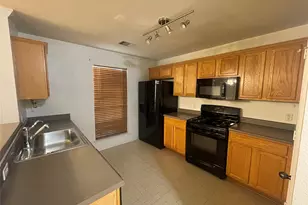 15137 Sarah's Creek Dr, Pflugerville, TX 78660 - Photo 9