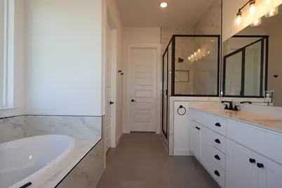 541 Bloomington Loop, Hutto, TX 78634 - Photo 17