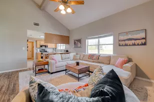 154 3 Oaks Ln, Bastrop, TX 78602 - Photo 5