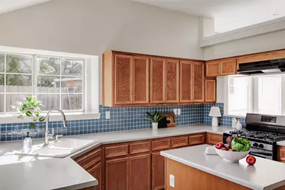 4616 Everest Lane, Austin, TX 78727 - Photo 11