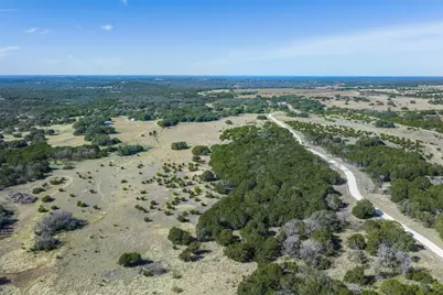 10 Bluestem Lane, Lampasas, TX 76550 - Photo 11