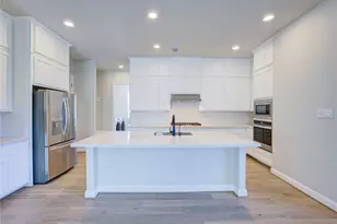 425 Sitlington Ln Ln, Spicewood, TX 78669 - Photo 9