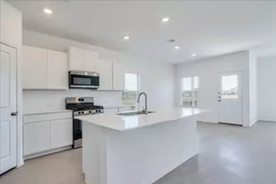 238 Dreyer, Kyle, TX 78640 - Photo 3