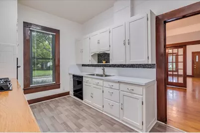 305 W Ash Street, Granger, TX 76530 - Photo 13
