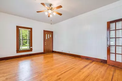 305 W Ash Street, Granger, TX 76530 - Photo 9