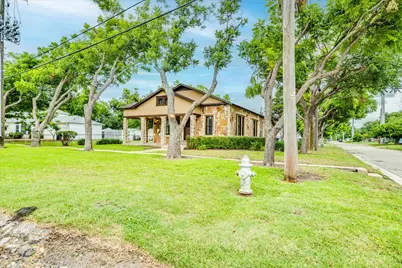 305 W Ash Street, Granger, TX 76530 - Photo 5