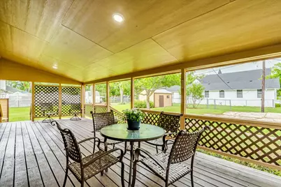 305 W Ash Street, Granger, TX 76530 - Photo 25