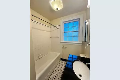 3210 3210 Hemphill Park #B, Austin, TX 78705 - Photo 3