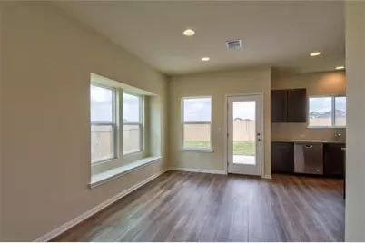 10324 Bankhead Drive, Austin, TX 78747 - Photo 9