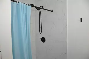 1408 E Avenue D, Temple, TX 76501 - Photo 11