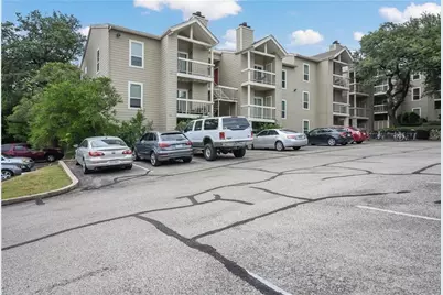 114 E 31st Street #204, Austin, TX 78705 - Photo 1