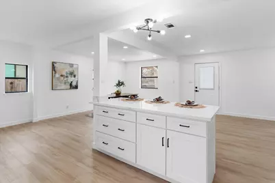 1109 Arcadia Avenue, Austin, TX 78757 - Photo 13