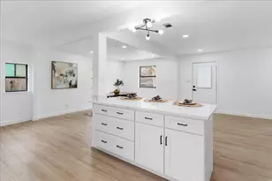 1109 Arcadia Ave, Austin, TX 78757 - Photo 13