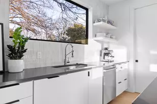 4604 S 2nd St, Austin, TX 78745 - Photo 15