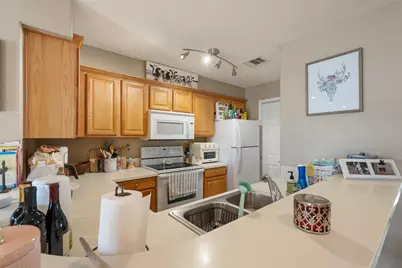 6900 E Riverside Drive #12, Austin, TX 78741 - Photo 9