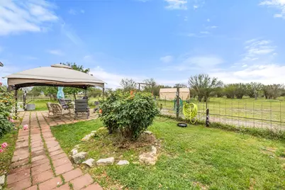 3210 County Rd 226, Giddings, TX 78942 - Photo 35
