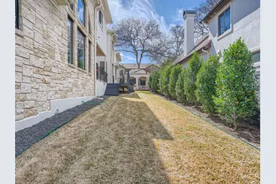 2625 McCullough Street, Austin, TX 78703 - Photo 25