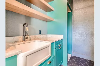 2625 McCullough Street, Austin, TX 78703 - Photo 23