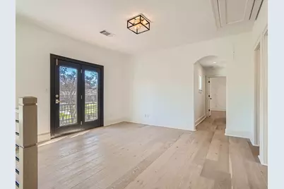 2625 McCullough Street, Austin, TX 78703 - Photo 21