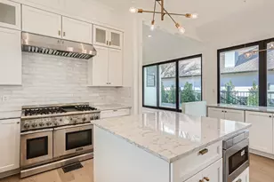 2625 McCullough St, Austin, TX 78703 - Photo 9