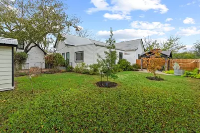 305 East Street, Hutto, TX 78634 - Photo 37