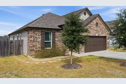 312 Linden Street, Bastrop, TX 78602 - Photo 3