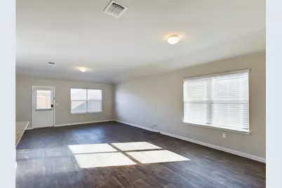 114 Cranbrook Lane, Hutto, TX 78634 - Photo 11