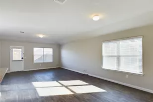 114 Cranbrook Ln, Hutto, TX 78634 - Photo 11