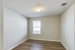 114 Cranbrook Ln, Hutto, TX 78634 - Photo 13