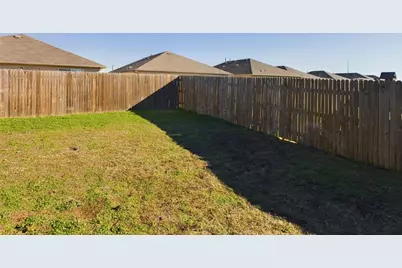 114 Cranbrook Lane, Hutto, TX 78634 - Photo 37