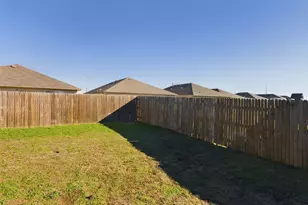 114 Cranbrook Ln, Hutto, TX 78634 - Photo 37