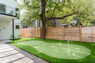 2415 E 10th St, Austin, TX 78702 - Photo 23