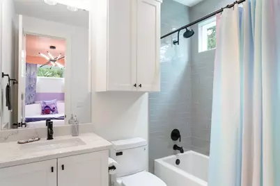 2415 E 10th Street, Austin, TX 78702 - Photo 19