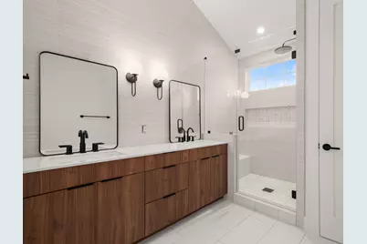 601 Vermont Road #1, Austin, TX 78702 - Photo 9