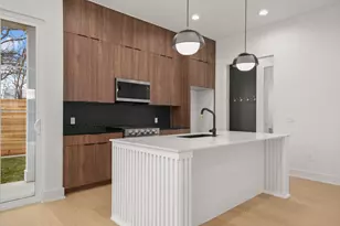 601 Vermont Rd, Austin, TX 78702 - Photo 9