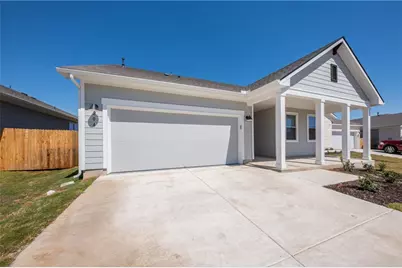 204 Cold Spring Loop, Bastrop, TX 78602 - Photo 3