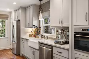 2304 Greenlee Dr, Austin, TX 78703 - Photo 17