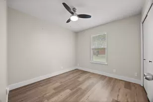 5206 Emerald Forest Dr, Austin, TX 78745 - Photo 13