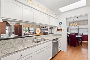 210 Meadowlakes Dr, Meadowlakes, TX 78654 - Photo 11