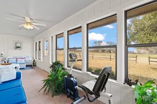 210 Meadowlakes Dr, Meadowlakes, TX 78654 - Photo 19