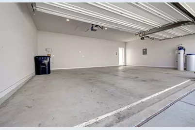 417 Ravens Crest Drive, Hutto, TX 78634 - Photo 33