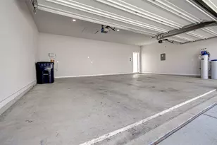 417 Ravens Crst Dr, Hutto, TX 78634 - Photo 33